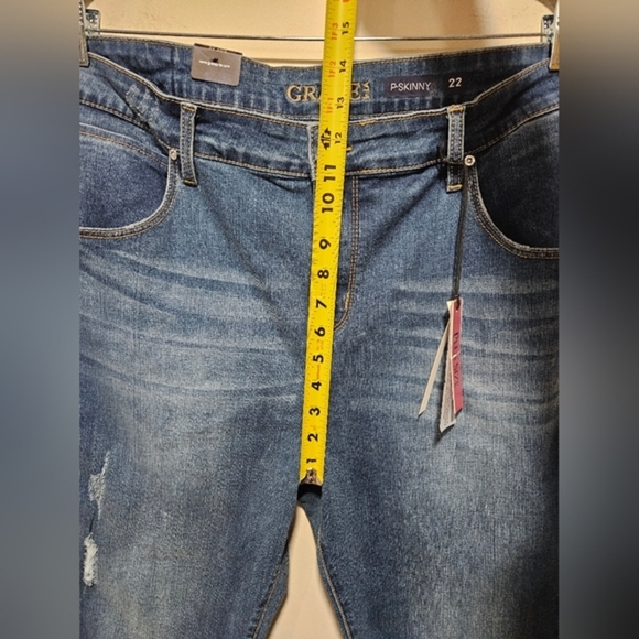 Grace In LA Jeans - Picture 5 of 9